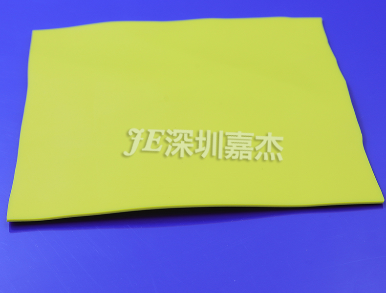 硅膠導熱墊片怎么安裝？